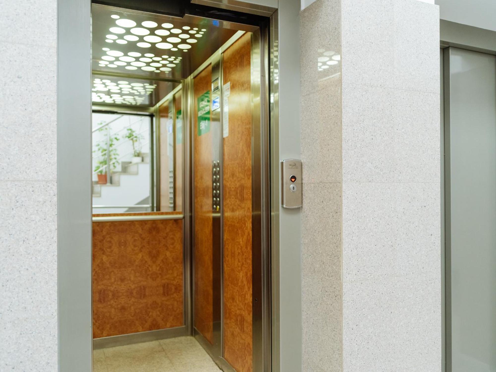 דירה Panoramic Loft Colina Marei *